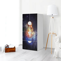 Möbelfolie Nebula - IKEA Smastad kombiniert - 2 Schubladen und 2 kleine Türen - Kinderzimmer