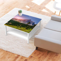 Klebefolie für Möbel Alpenblick - IKEA Hemnes Couchtisch 90x90 cm - Wohnzimmer