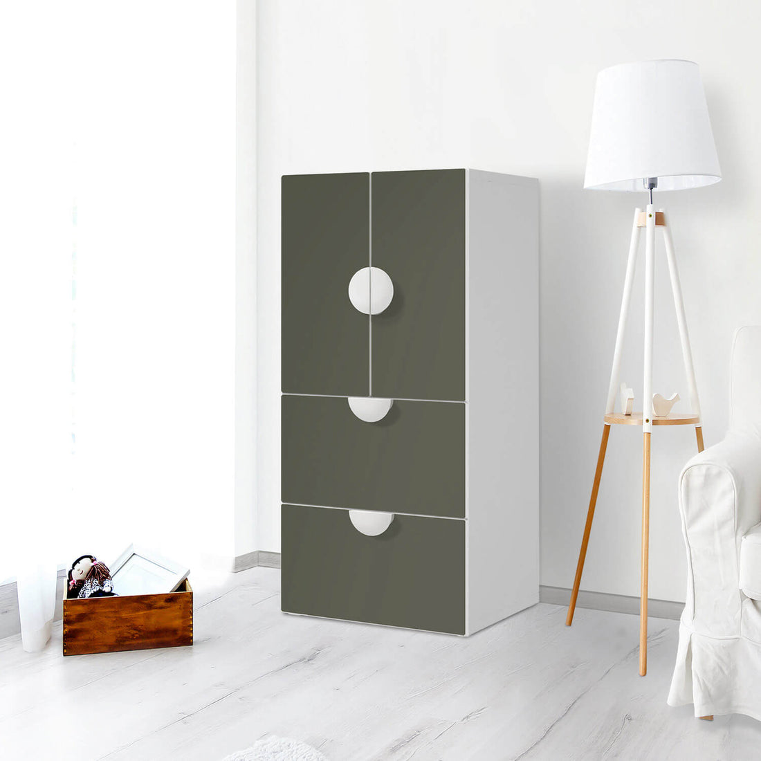 Möbelfolie Braungrau Dark - IKEA Smastad kombiniert - 2 Schubladen und 2 kleine Türen - Kinderzimmer