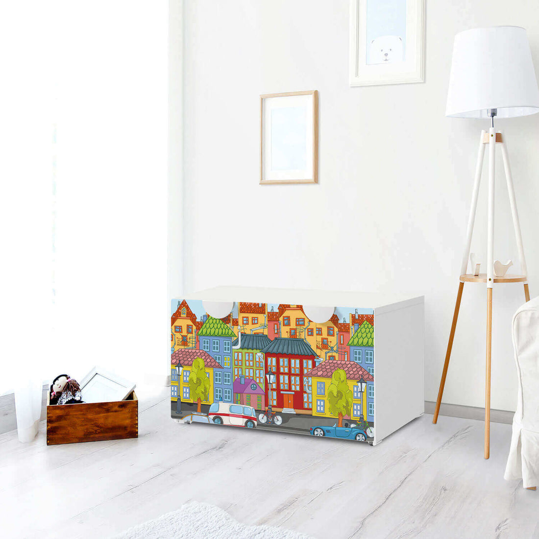 Möbelfolie City Life - IKEA Smastad Bank mit Kasten - Kinderzimmer