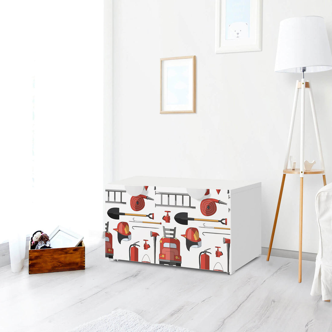 Möbelfolie Firefighter - IKEA Smastad Bank mit Kasten - Kinderzimmer