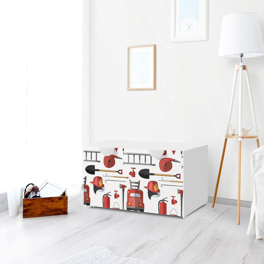Möbelfolie Firefighter - IKEA Smastad Bank mit Kasten - Kinderzimmer