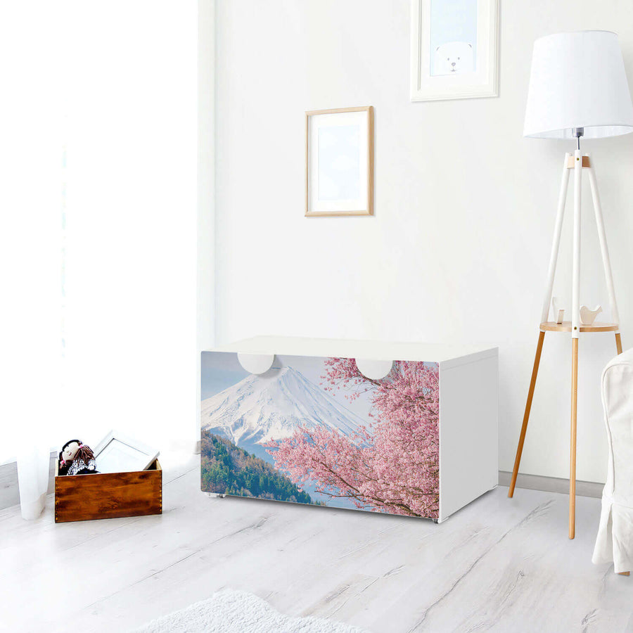 Möbelfolie Mount Fuji - IKEA Smastad Bank mit Kasten - Kinderzimmer