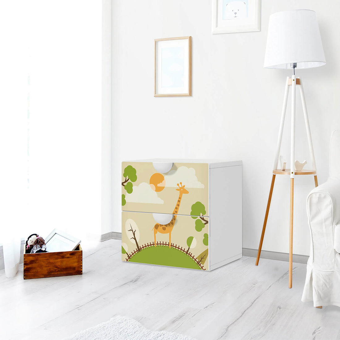 Klebefolie für Möbel Mountain Giraffe - IKEA Smastad Kommode - 2 Schubladen - Kinderzimmer