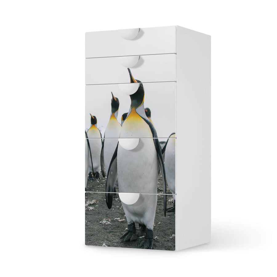 Möbel Klebefolie Penguin Family - IKEA Smastad Kommode - 5 Schubladen  - weiss