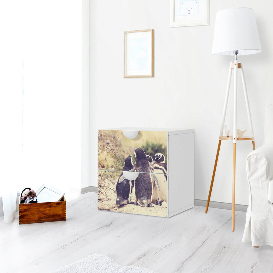 Klebefolie für Möbel Pingu Friendship - IKEA Smastad Kommode - 2 Schubladen - Kinderzimmer
