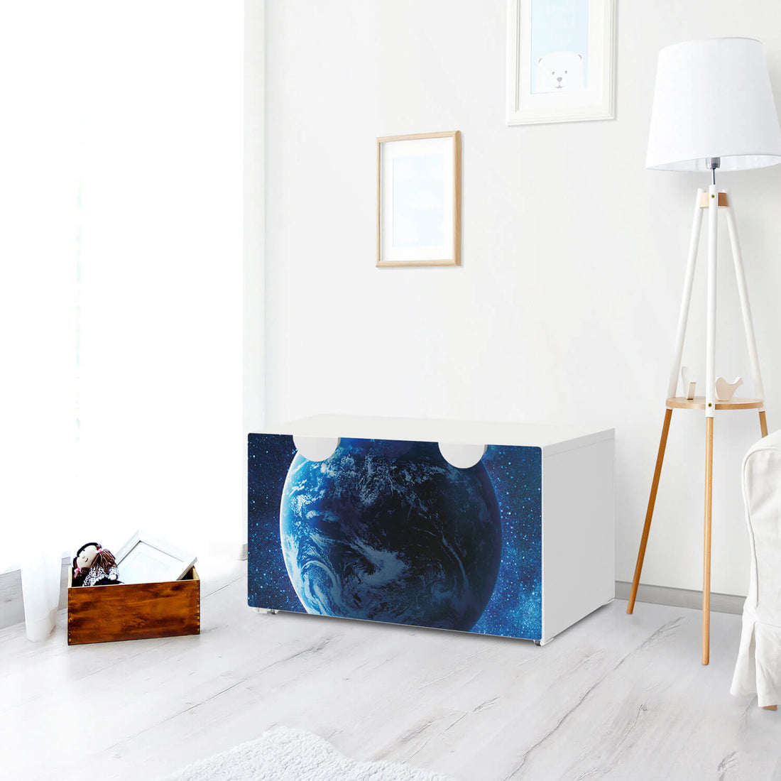 Möbelfolie Planet Blue - IKEA Smastad Bank mit Kasten - Kinderzimmer