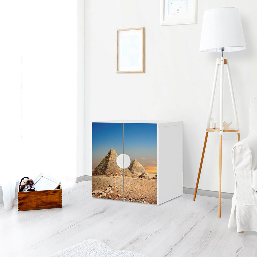 Selbstklebende Folie Pyramids - IKEA Smastad Schrank - 2 kleine Türen - Kinderzimmer