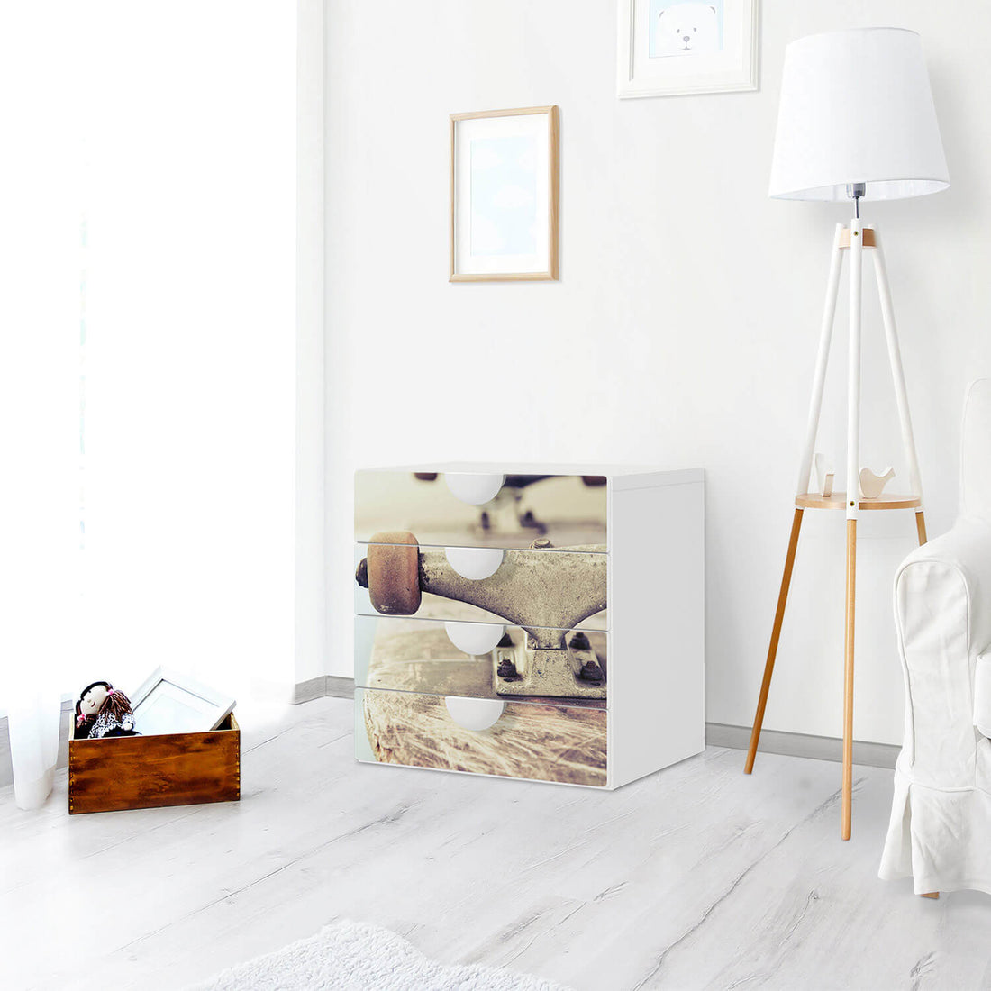 Klebefolie Skateboard - IKEA Smastad Kommode - 4 Schubladen - Kinderzimmer