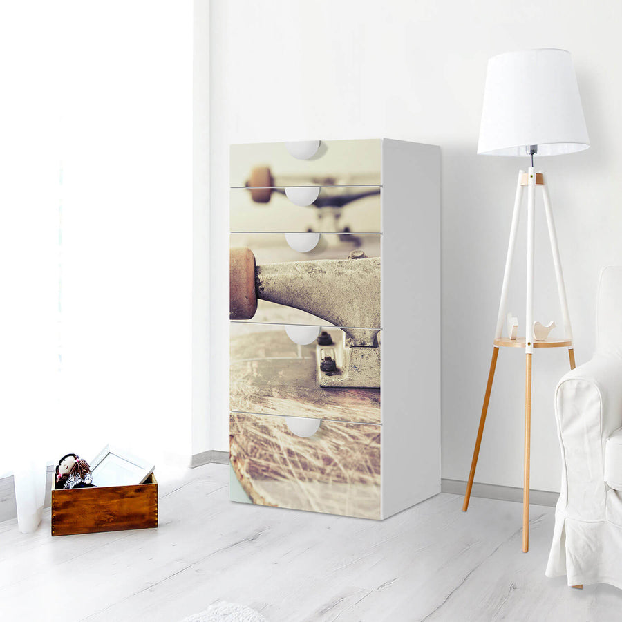 Möbel Klebefolie Skateboard - IKEA Smastad Kommode - 5 Schubladen - Kinderzimmer