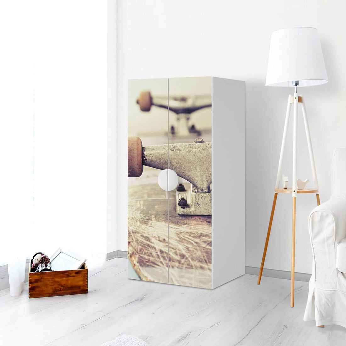Möbelfolie Skateboard - IKEA Smastad Schrank - 2 große Türen - Kinderzimmer