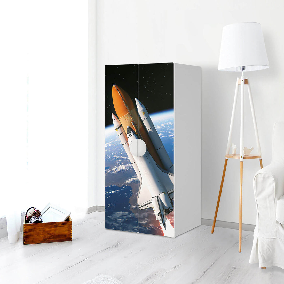 Möbelfolie Space Traveller - IKEA Smastad Schrank - 2 große Türen - Kinderzimmer