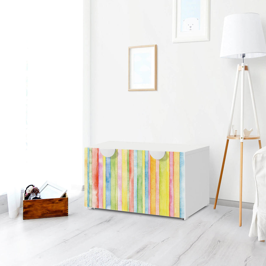 Möbelfolie Watercolor Stripes - IKEA Smastad Bank mit Kasten - Kinderzimmer