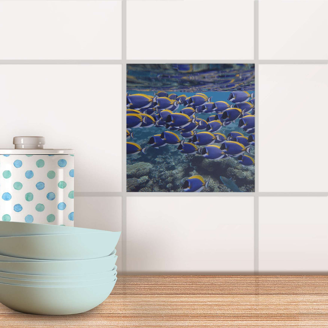 Fliesenaufkleber Küche - Fish swarm