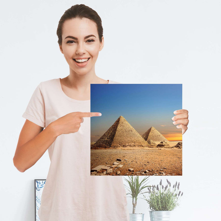 Selbstklebender Folienbogen Pyramids - Größe: 30x30 cm