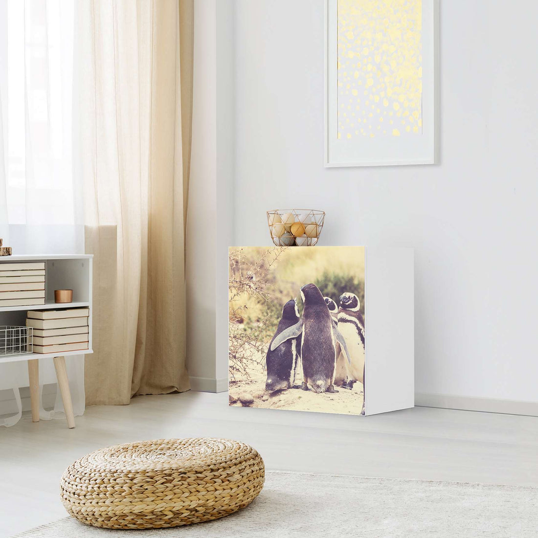 Klebefolie für Möbel Pingu Friendship - IKEA Besta Regal 1 Türe - Wohnzimmer