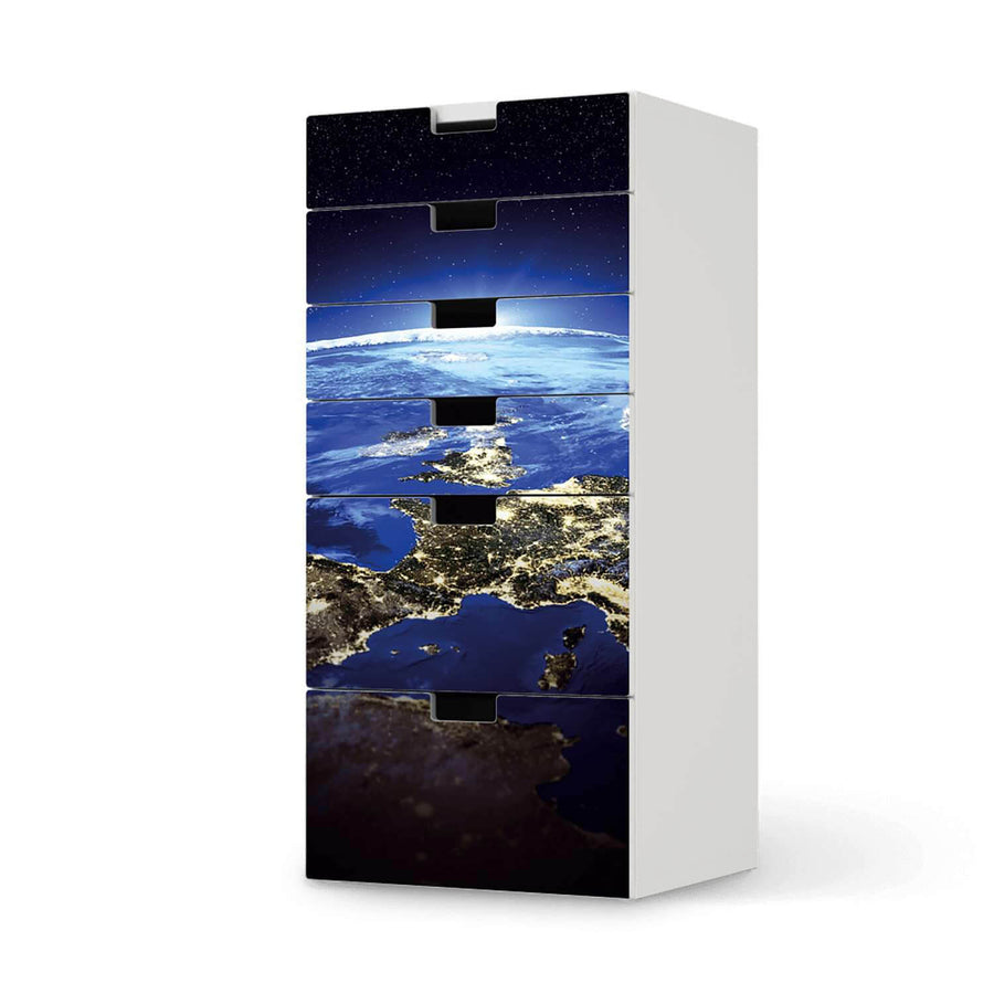 Klebefolie für Möbel Earth View - IKEA Stuva Kommode - 6 Schubladen  - weiss