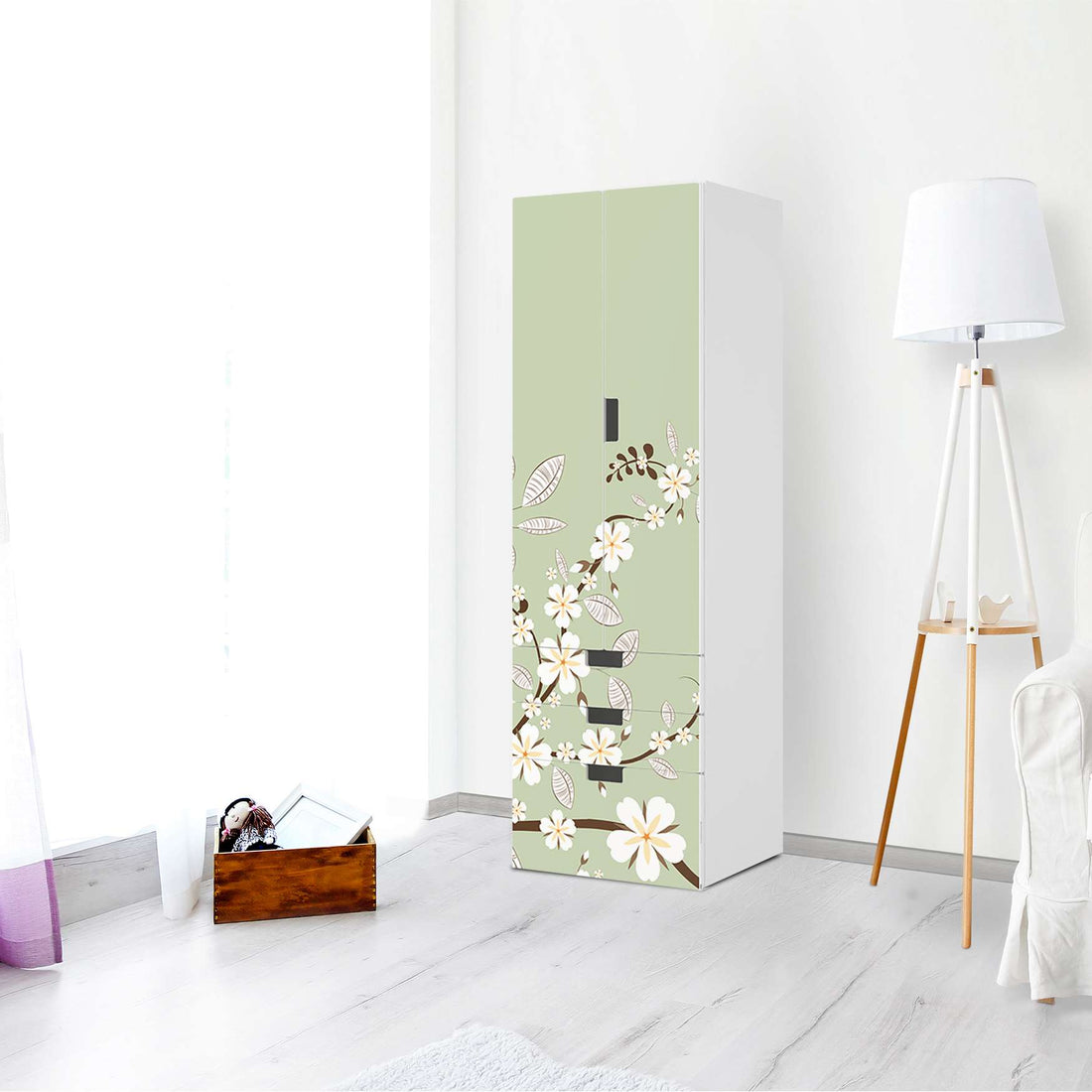 Klebefolie White Blossoms - IKEA Stuva kombiniert - 3 Schubladen und 2 große Türen (Kombination 1) - Wohnzimmer
