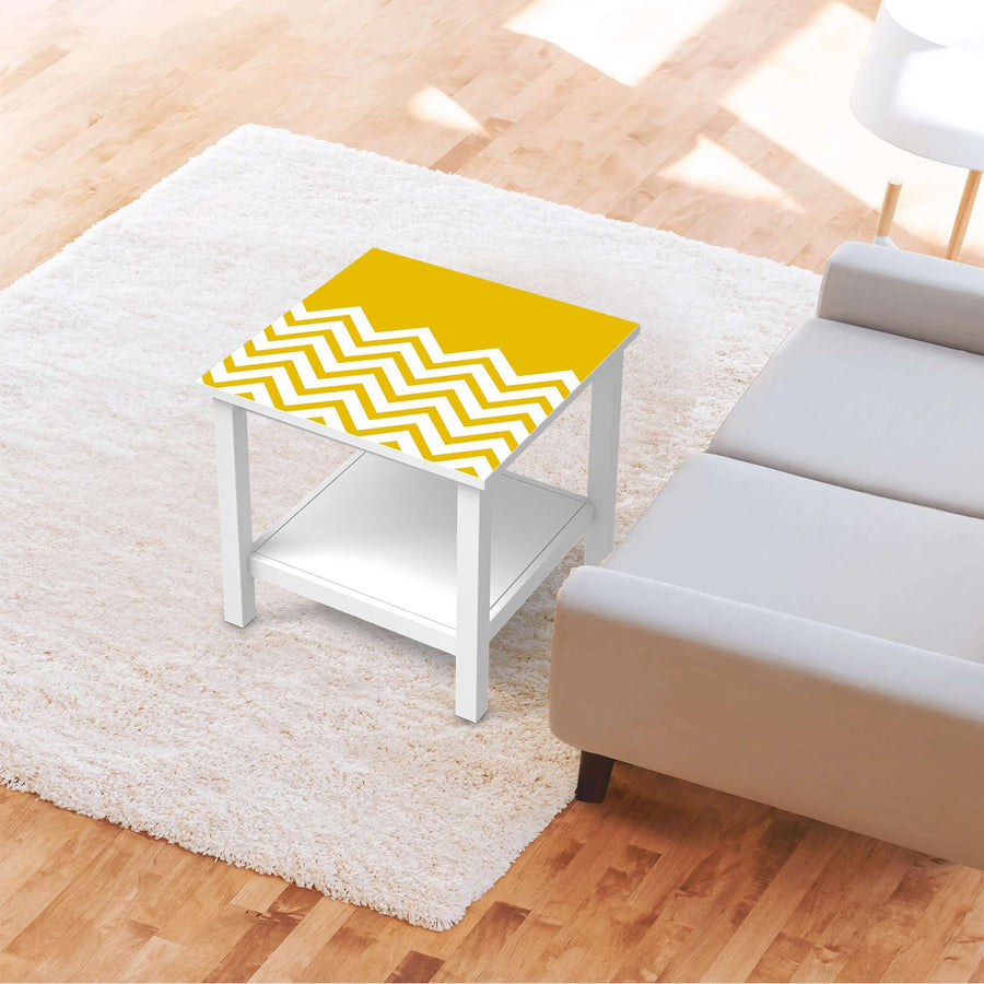 Möbel Klebefolie Gelbe Zacken - IKEA Hemnes Beistelltisch 55x55 cm - Wohnzimmer