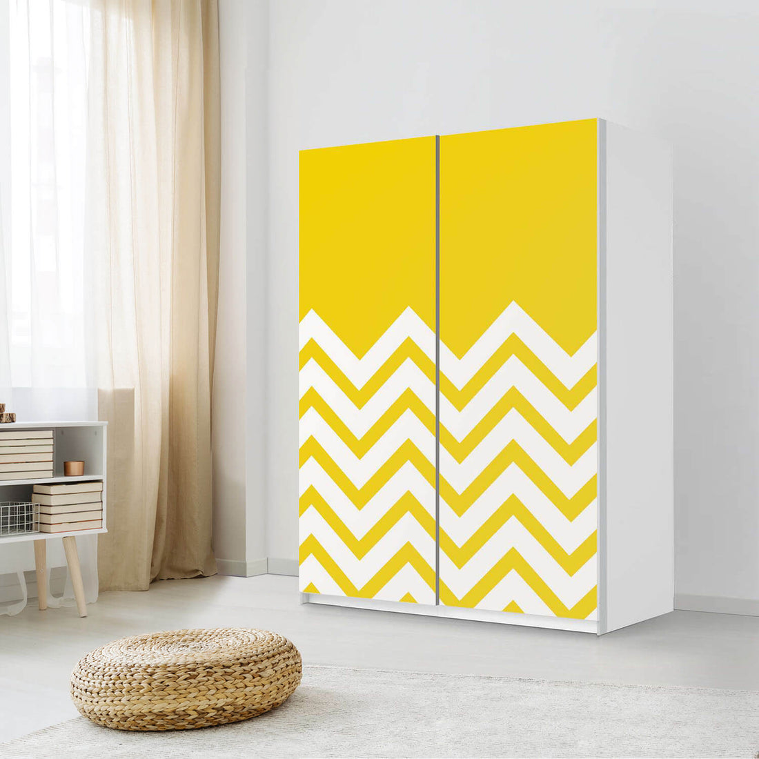 Möbel Klebefolie Gelbe Zacken - IKEA Pax Schrank 201 cm Höhe - Schiebetür 75 cm - Schlafzimmer