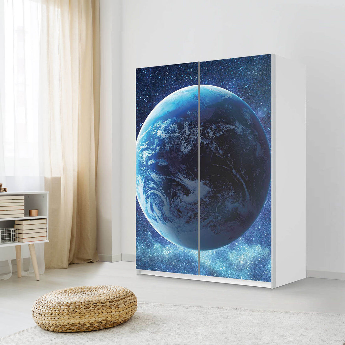Möbel Klebefolie Planet Blue - IKEA Pax Schrank 201 cm Höhe - Schiebetür 75 cm - Schlafzimmer