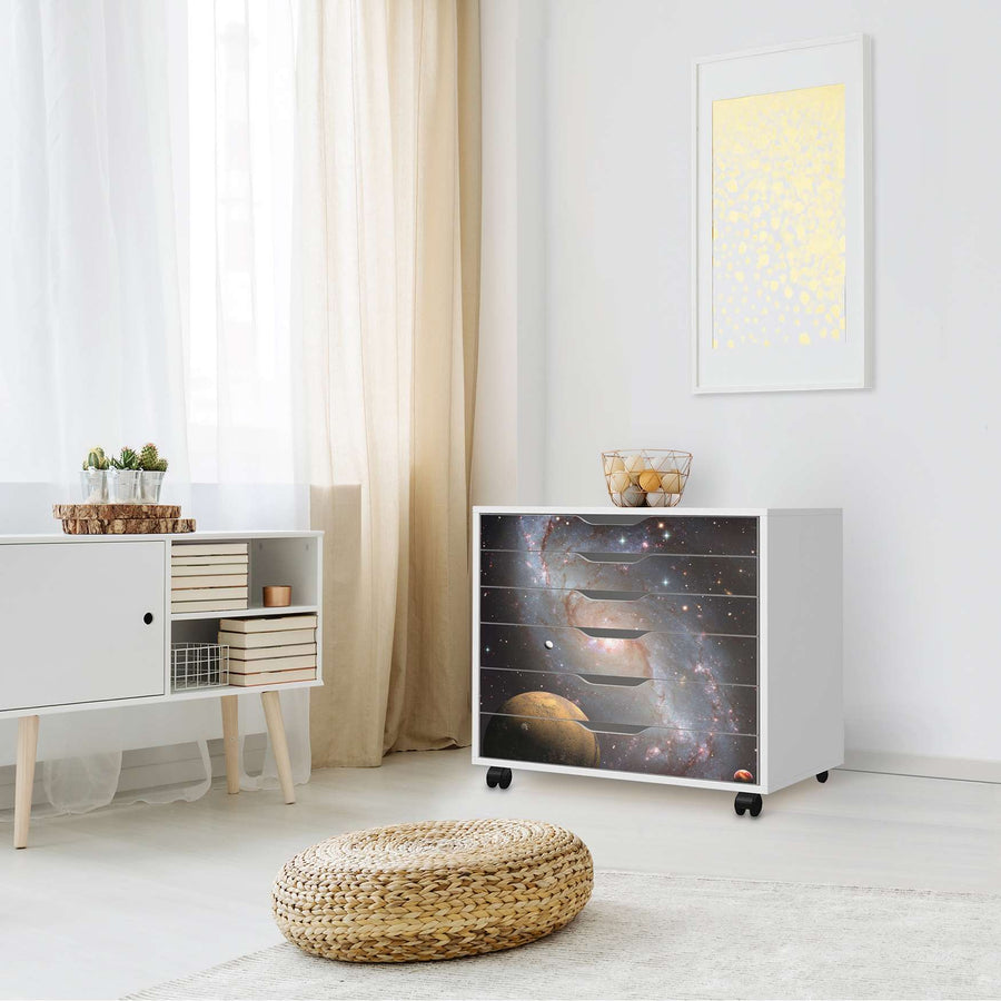 Möbelfolie Milky Way - IKEA Alex Rollcontainer 6 Schubladen - Wohnzimmer