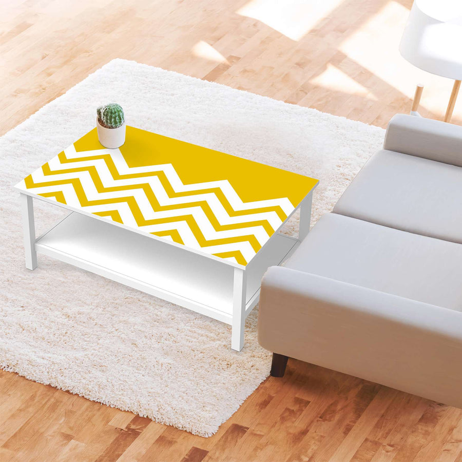 Möbelfolie Gelbe Zacken - IKEA Hemnes Couchtisch 118x75 cm - Wohnzimmer