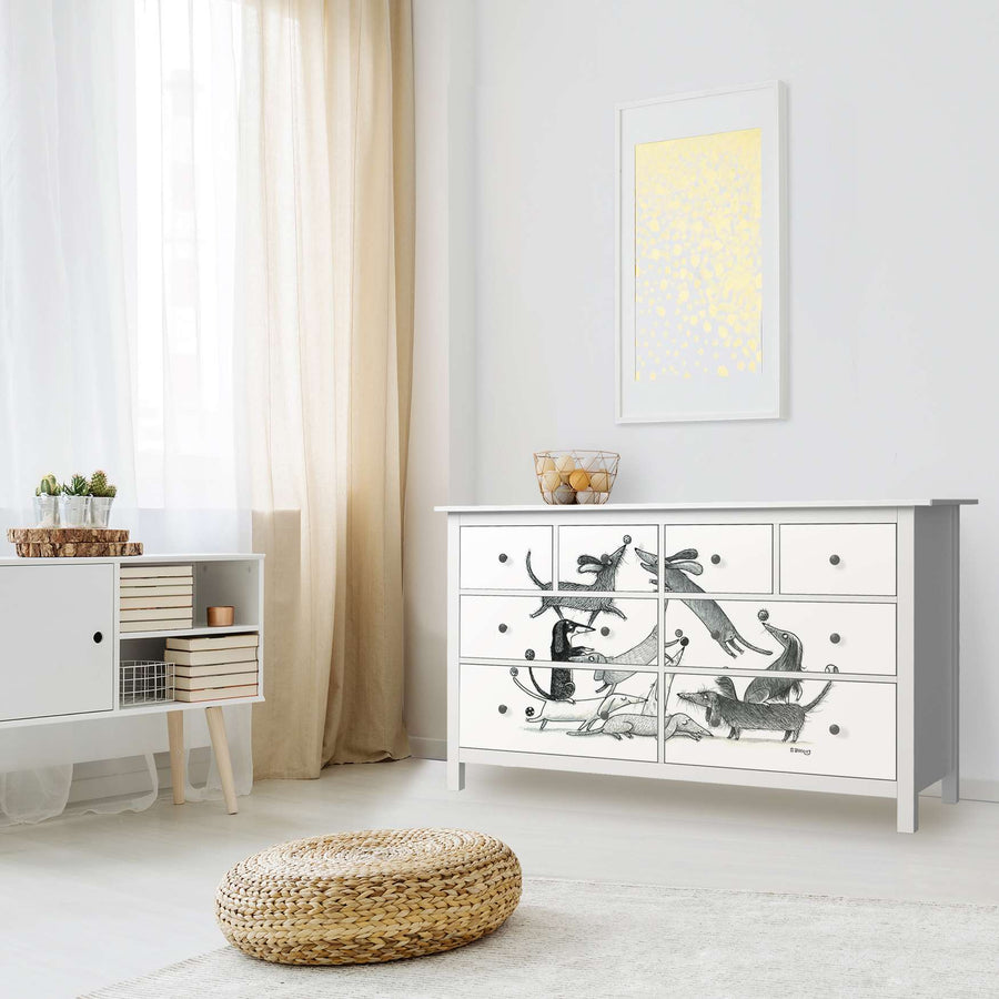 Möbelfolie Akrobaten Dackel - IKEA Hemnes Kommode 8 Schubladen - Kinderzimmer