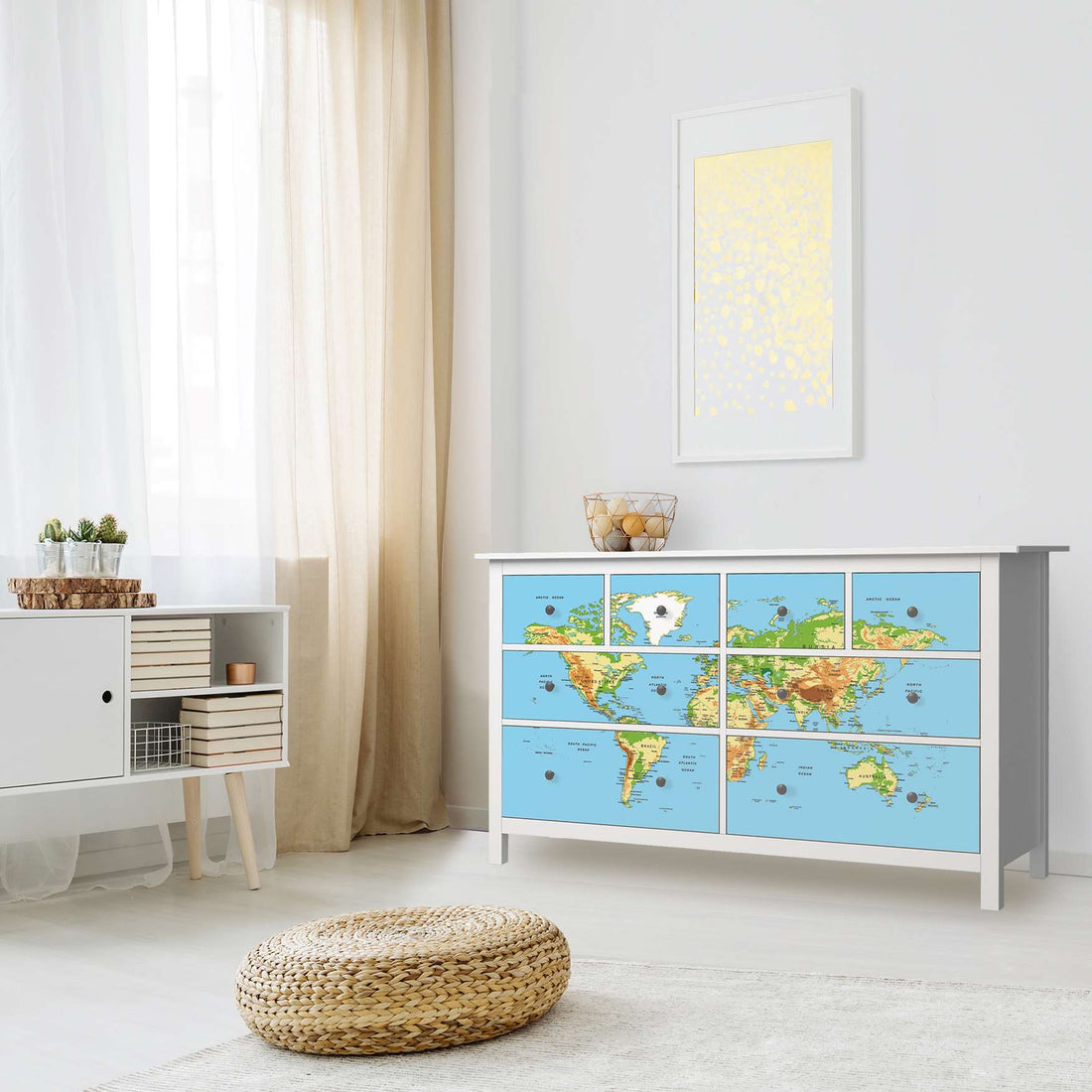 Möbelfolie Geografische Weltkarte - IKEA Hemnes Kommode 8 Schubladen - Wohnzimmer
