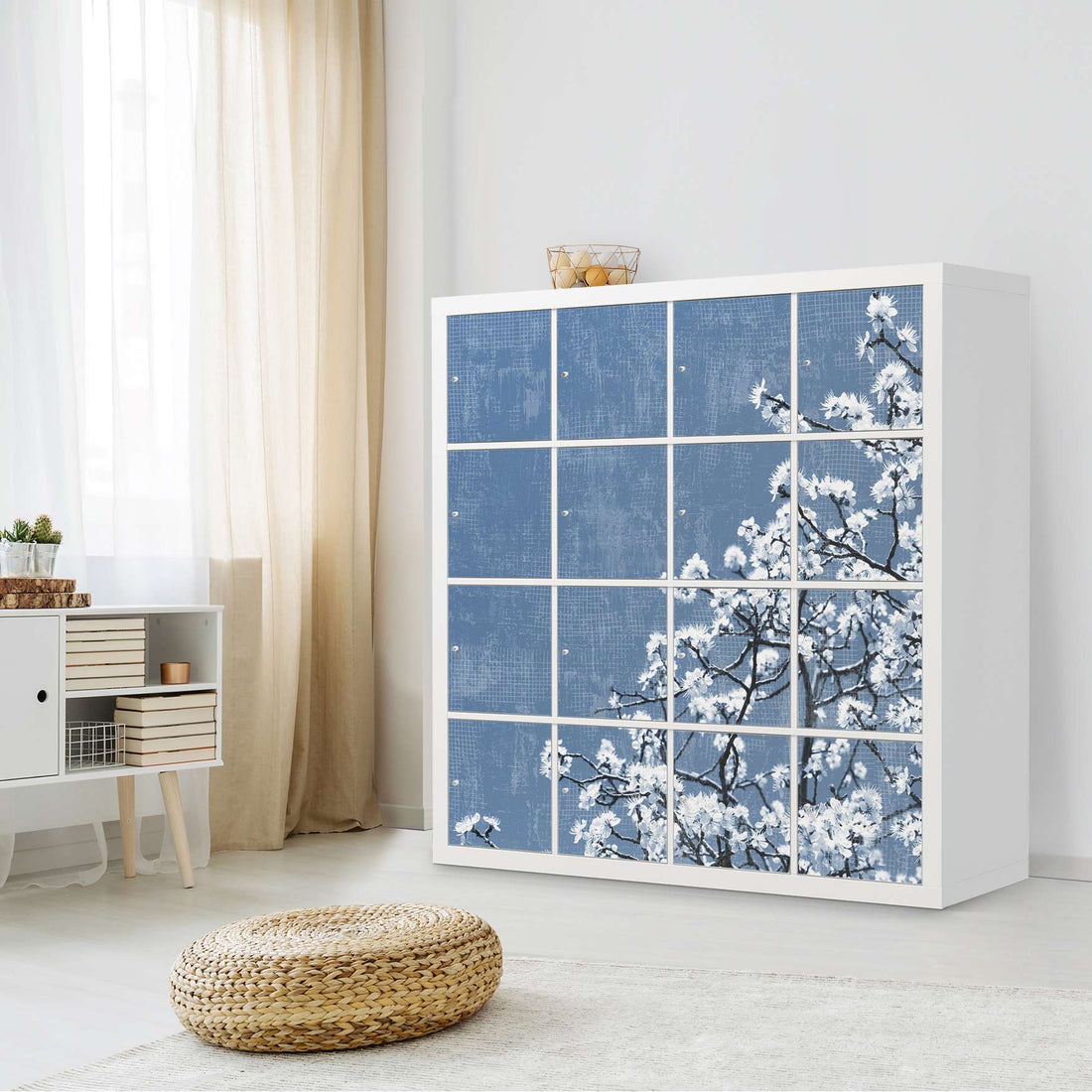 Möbelfolie Spring Tree - IKEA Kallax Regal 16 Türen - Wohnzimmer