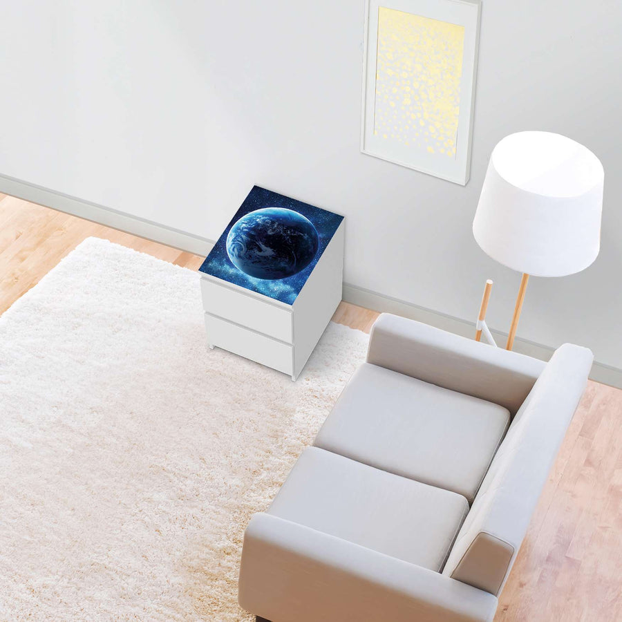 Möbelfolie Planet Blue - IKEA Malm Kommode 2 Schubladen [oben] - Wohnzimmer