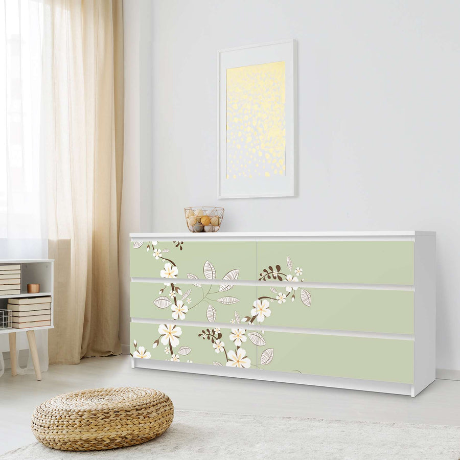 Möbelfolie White Blossoms - IKEA Malm Kommode 6 Schubladen (breit) - Schlafzimmer