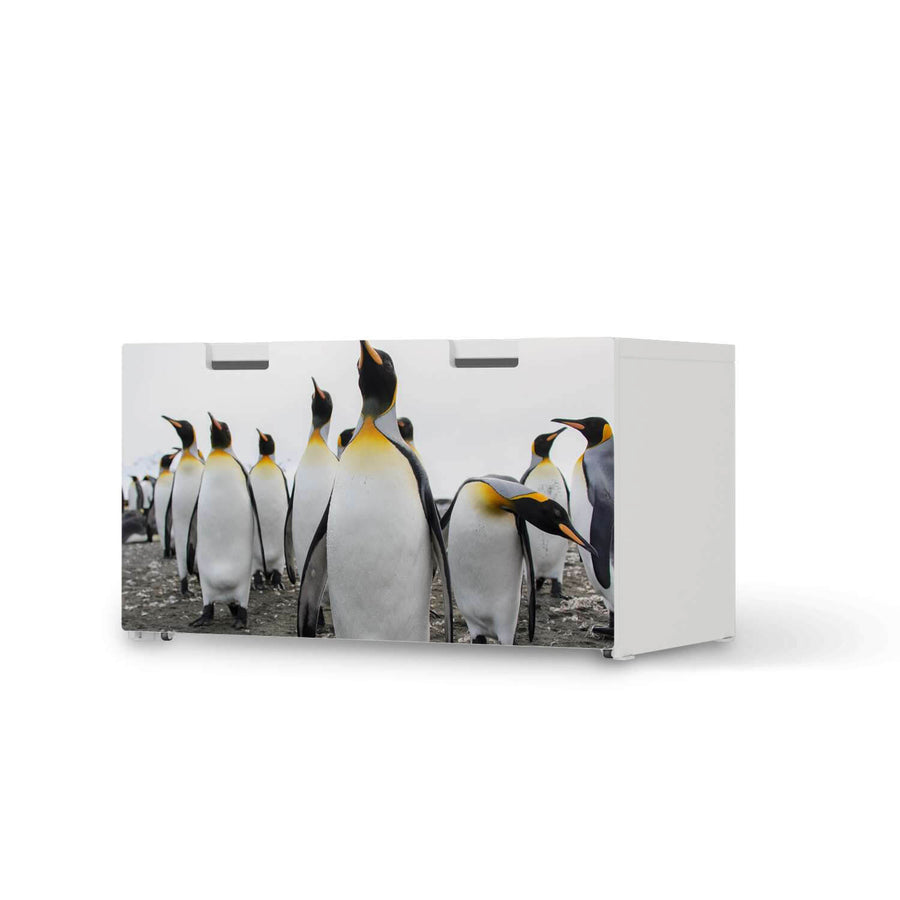 Möbelfolie Penguin Family - IKEA Stuva Banktruhe  - weiss