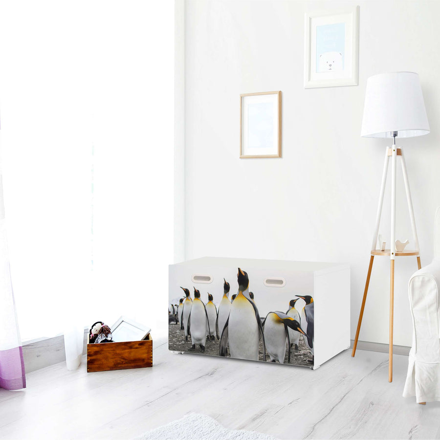 Möbelfolie Penguin Family - IKEA Stuva / Fritids Bank mit Kasten - Kinderzimmer