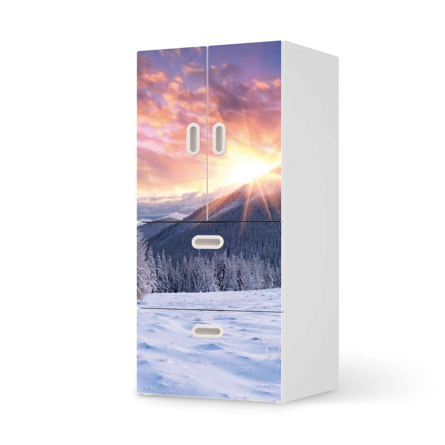 Möbelfolie Zauberhafte Winterlandschaft - IKEA Stuva / Fritids kombiniert - 2 Schubladen und 2 kleine Türen  - weiss
