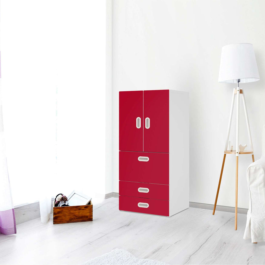 Möbelfolie Rot Dark - IKEA Stuva / Fritids kombiniert - 3 Schubladen und 2 kleine Türen - Kinderzimmer