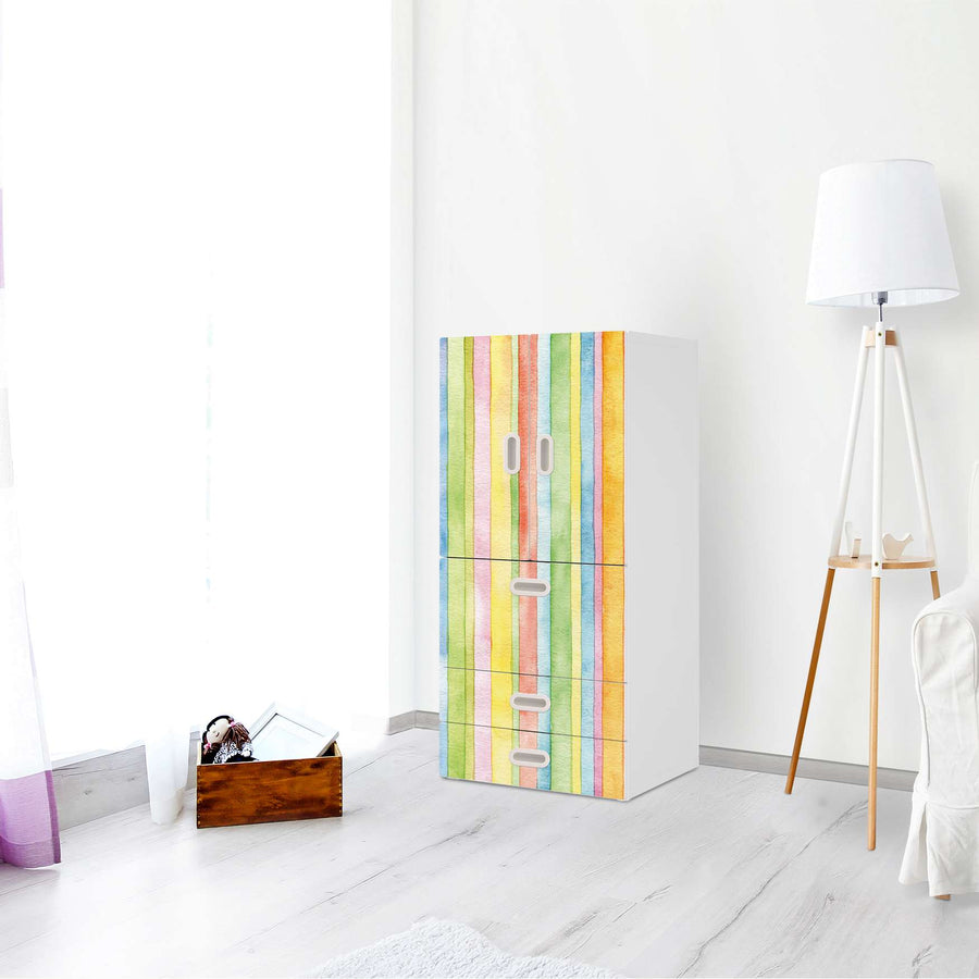 Möbelfolie Watercolor Stripes - IKEA Stuva / Fritids kombiniert - 3 Schubladen und 2 kleine Türen - Kinderzimmer
