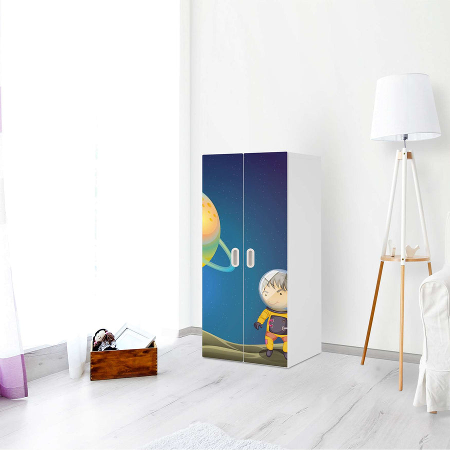 Möbelfolie Young Explorer - IKEA Stuva / Fritids Schrank - 2 große Türen - Kinderzimmer