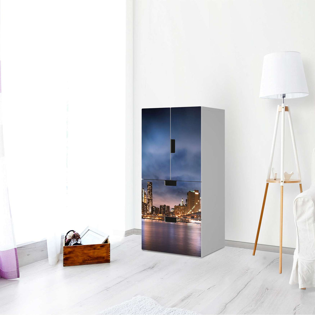 Möbelfolie Brooklyn Bridge - IKEA Stuva kombiniert - 2 Schubladen und 2 kleine Türen - Wohnzimmer