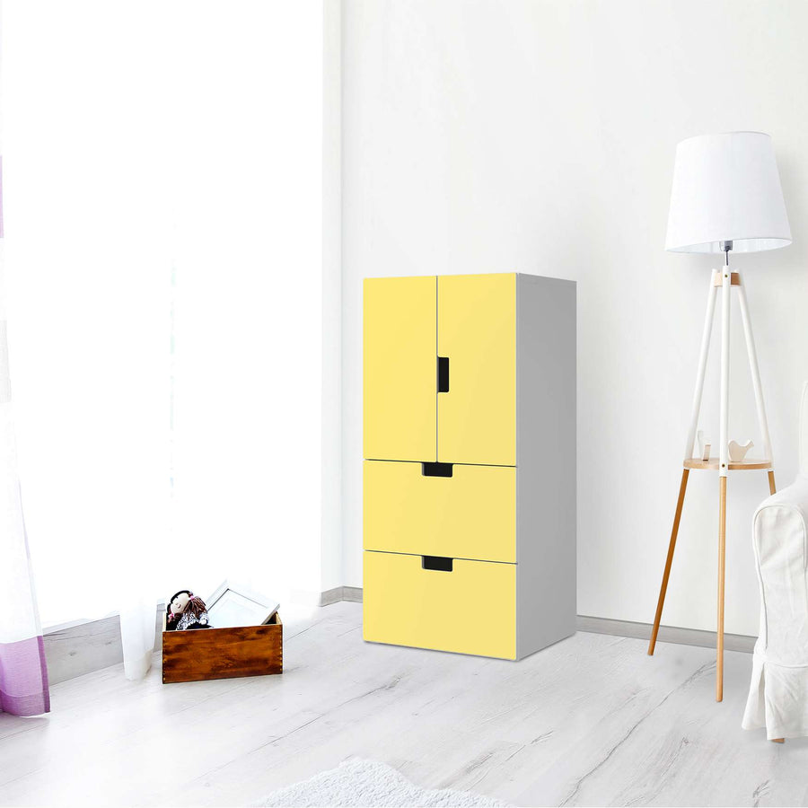 Möbelfolie Gelb Light - IKEA Stuva kombiniert - 2 Schubladen und 2 kleine Türen - Wohnzimmer