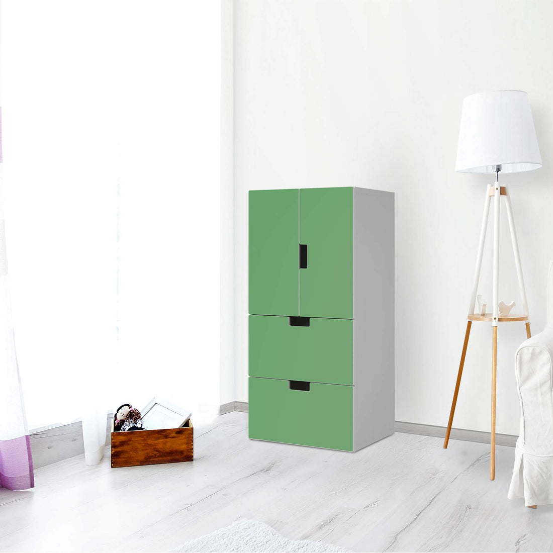 Möbelfolie Grün Light - IKEA Stuva kombiniert - 2 Schubladen und 2 kleine Türen - Wohnzimmer