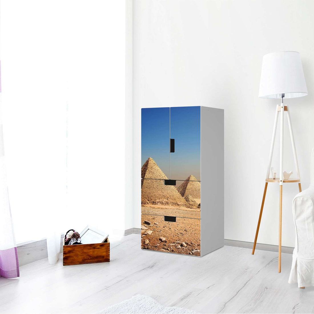 Möbelfolie Pyramids - IKEA Stuva kombiniert - 2 Schubladen und 2 kleine Türen - Wohnzimmer