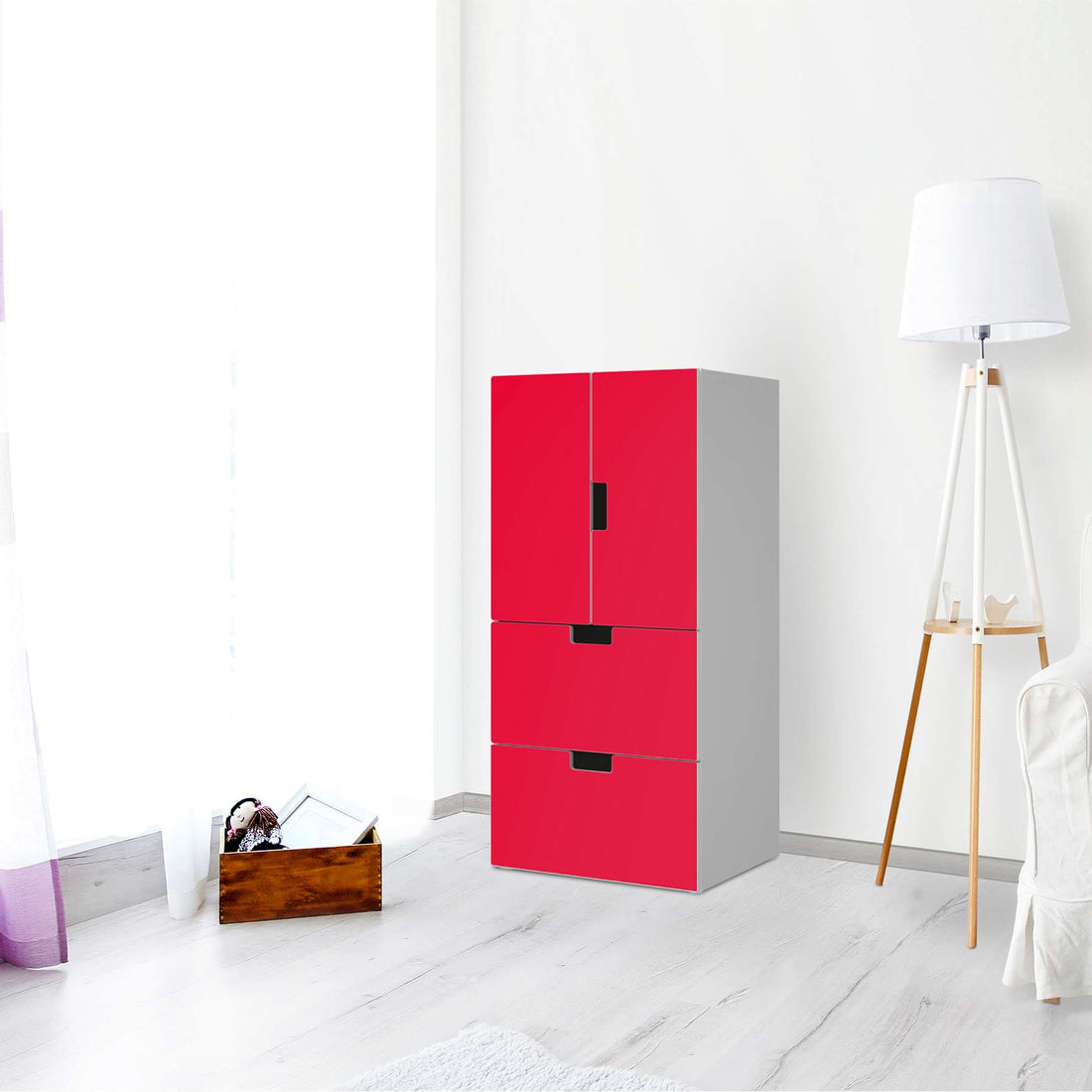 Möbelfolie Rot Light - IKEA Stuva kombiniert - 2 Schubladen und 2 kleine Türen - Wohnzimmer