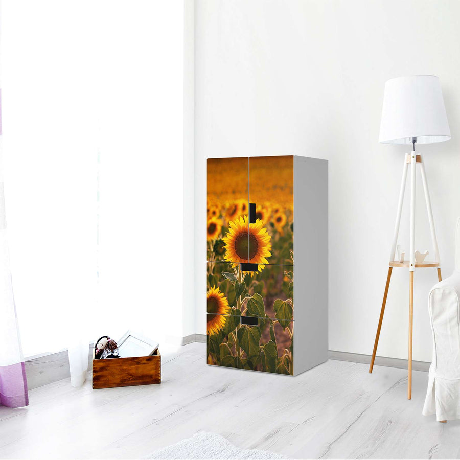 Möbelfolie Sunflowers - IKEA Stuva kombiniert - 2 Schubladen und 2 kleine Türen - Wohnzimmer