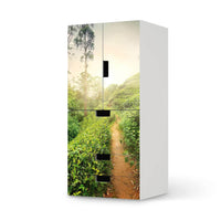 Möbelfolie Green Tea Fields - IKEA Stuva kombiniert - 3 Schubladen und 2 kleine Türen  - weiss