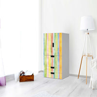 Möbelfolie Watercolor Stripes - IKEA Stuva kombiniert - 3 Schubladen und 2 kleine Türen - Wohnzimmer