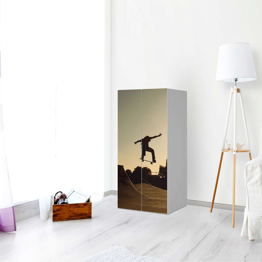 Möbelfolie Skater - IKEA Stuva Schrank - 2 große Türen - Kinderzimmer