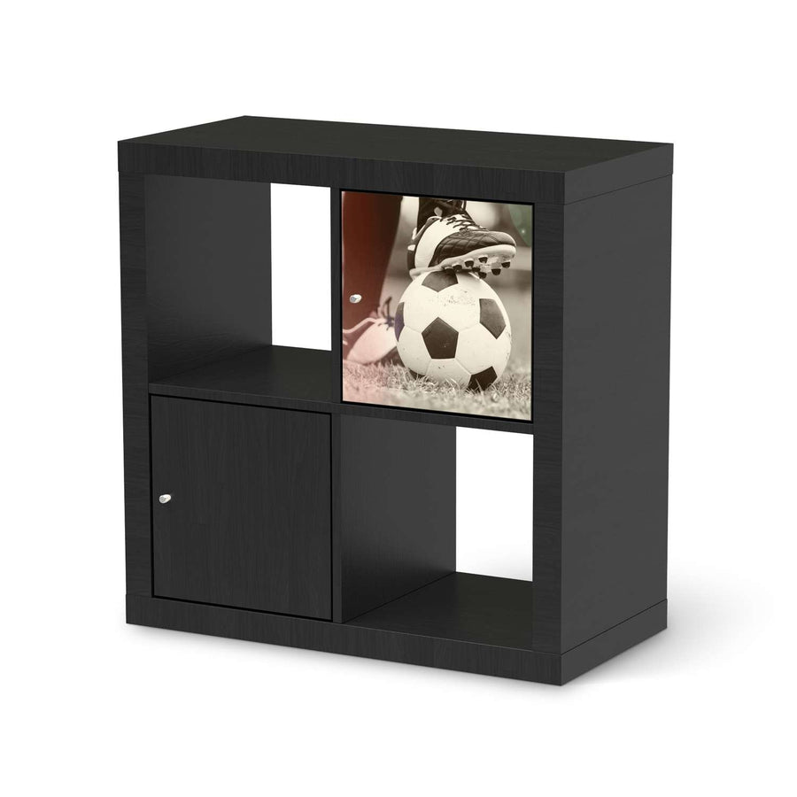 Selbstklebende Folie Kick it - IKEA Kallax Regal 1 Türe - schwarz