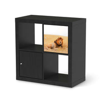 Selbstklebende Folie Lion King - IKEA Kallax Regal 1 Türe - schwarz