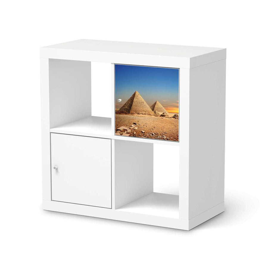 Selbstklebende Folie Pyramids - IKEA Kallax Regal 1 Türe  - weiss